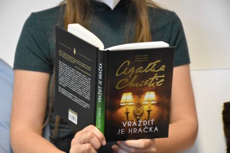 Agatha Christie Vraždiť je hračka