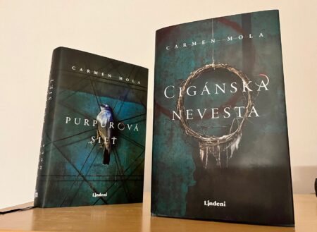 Carmen Mola séria Elena Blanco